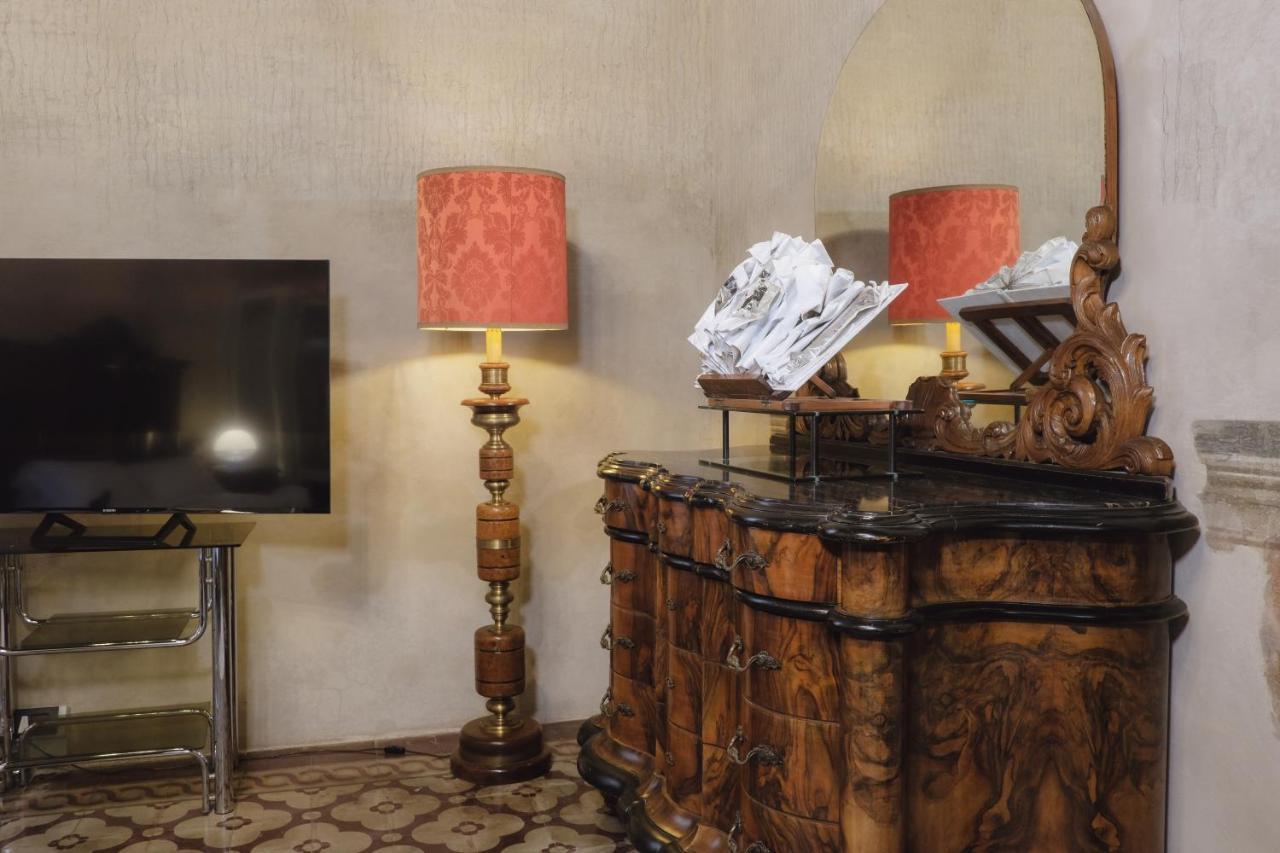 Foresteria Palazzo Guazzoni Zaccaria 크레모나 외부 사진